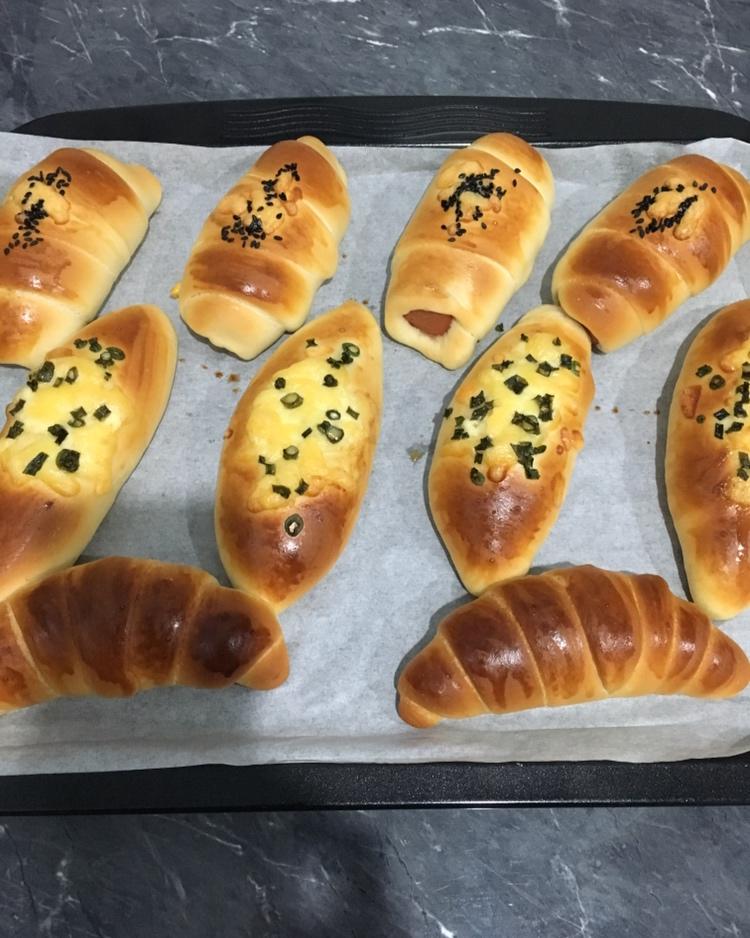 葱香芝士肉松包