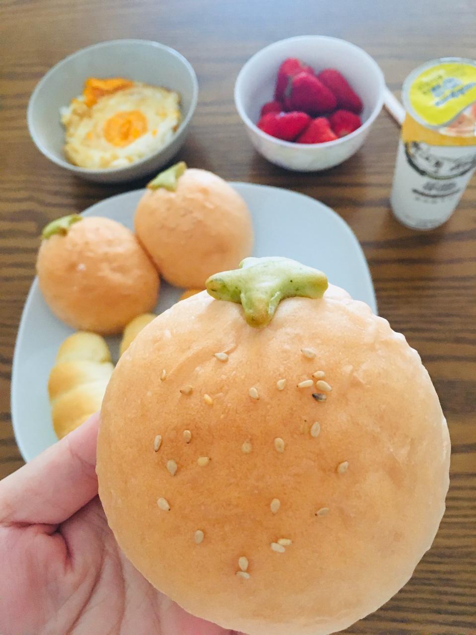 ㊙️吃可爱长大的🍓草莓&熊纸杯面包‼️萌炸啦
