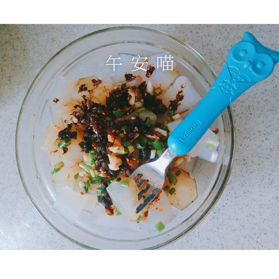 夏天最爱凉粉，简单版超快手的做法