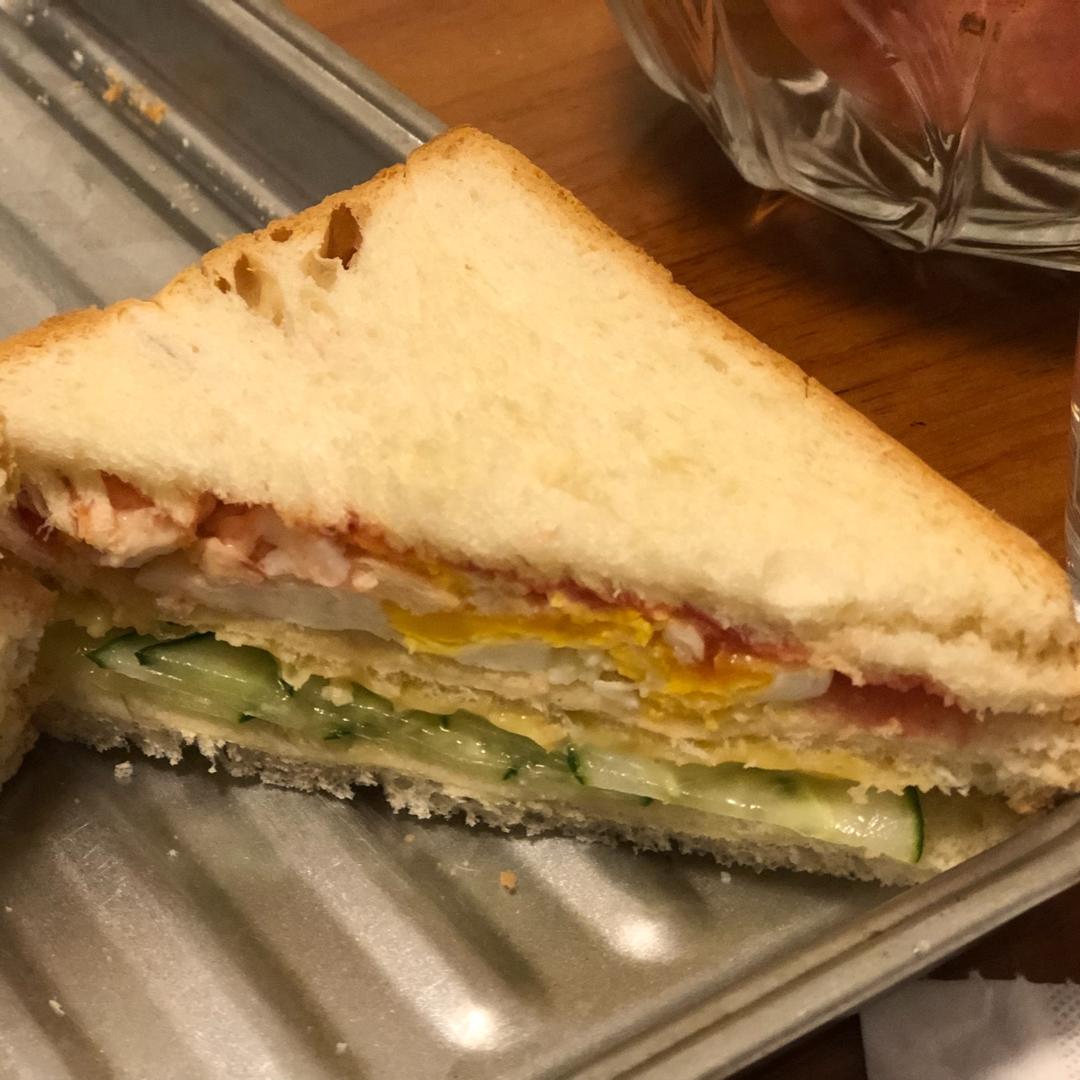 火腿蛋三明治