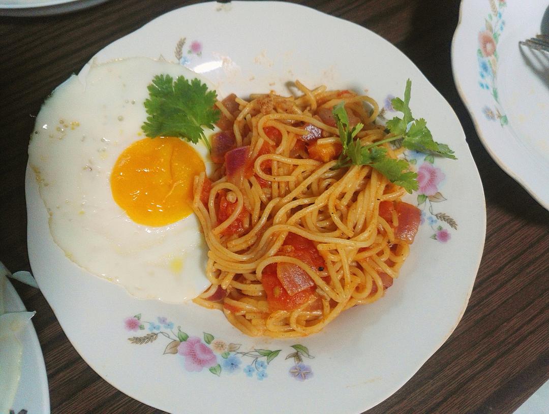 番茄肉酱意大利面