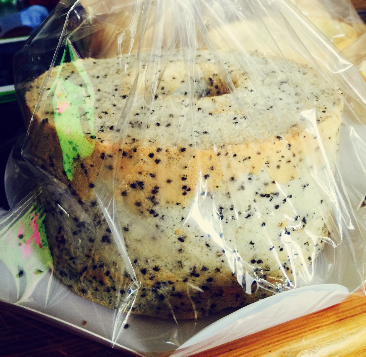 超简单完美戚风蛋糕（6寸2蛋）附打发、翻拌、脱模视频