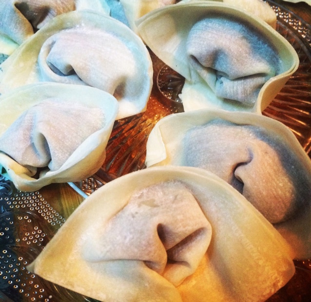 元宝馄饨的包法