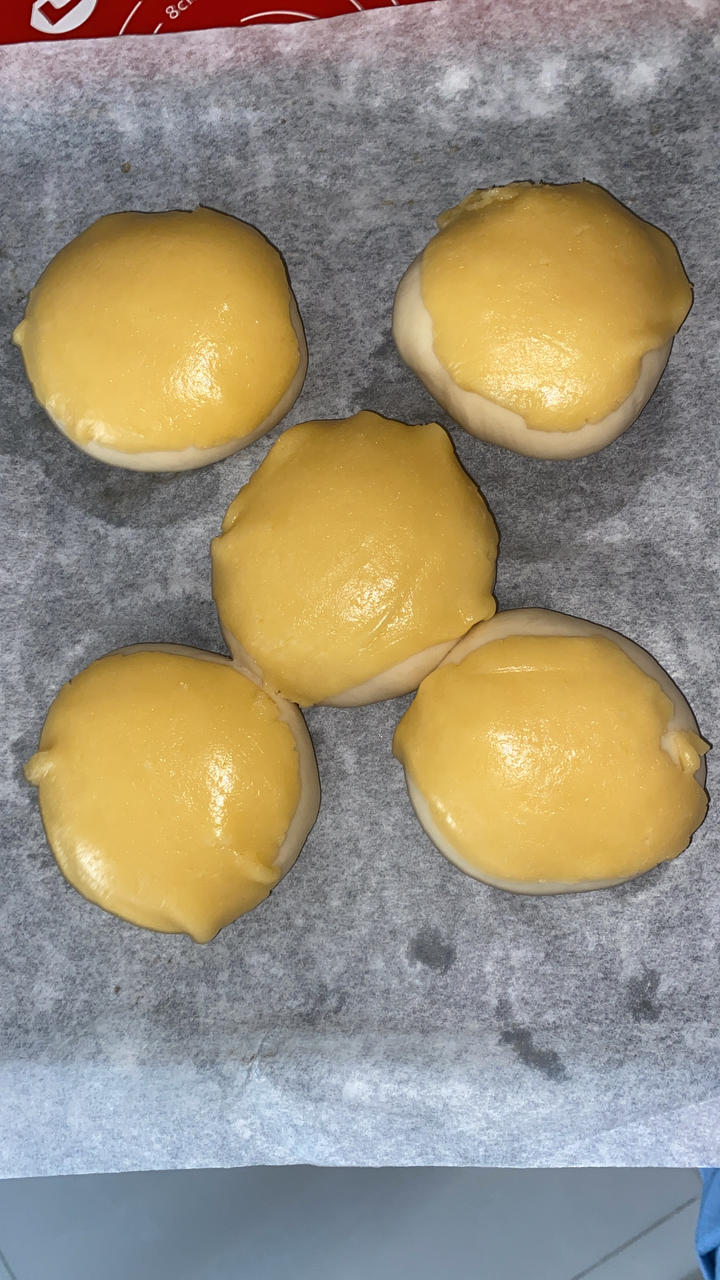 好吃到极致经典脆皮菠萝包