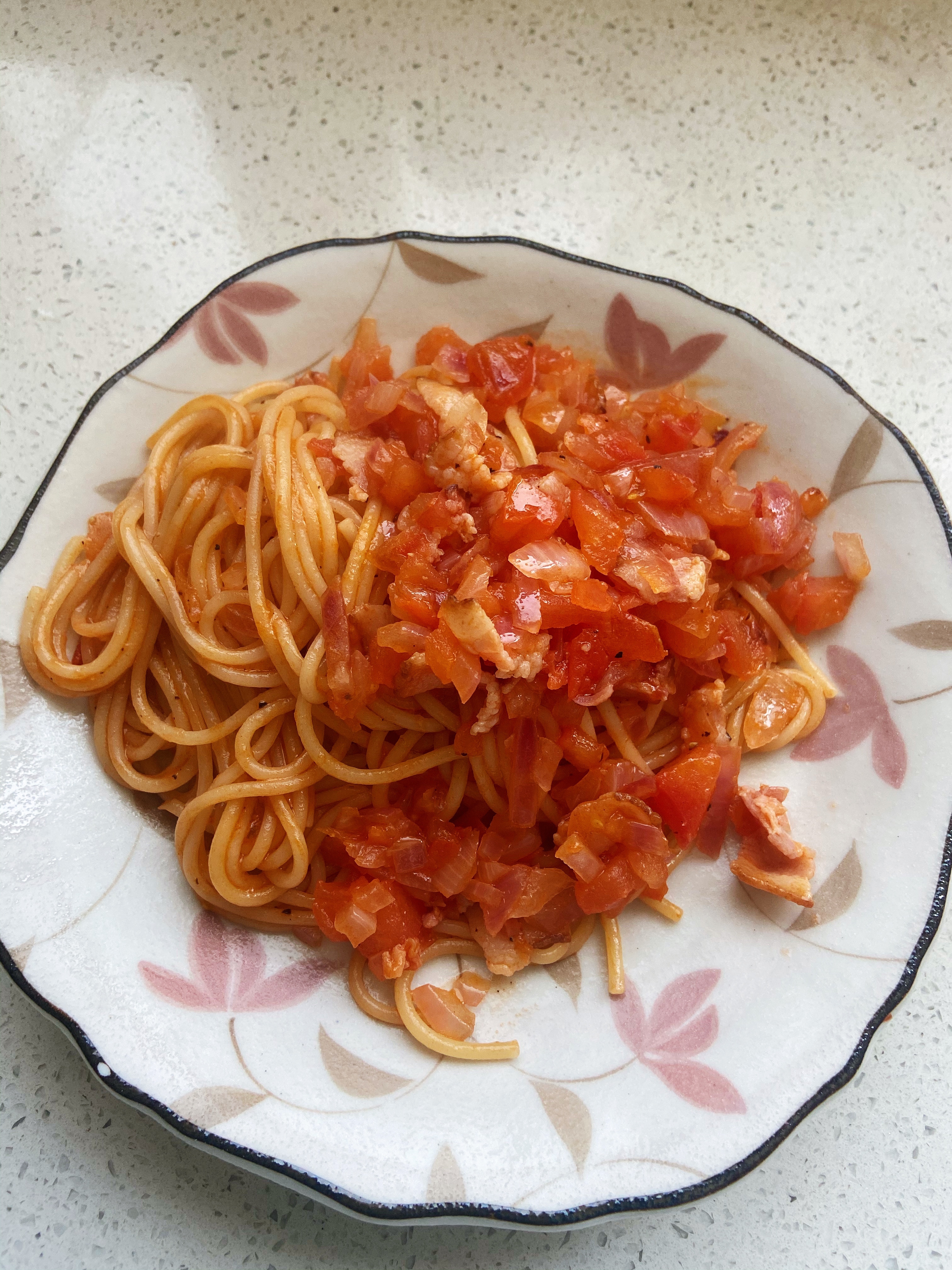番茄培根意大利面的做法