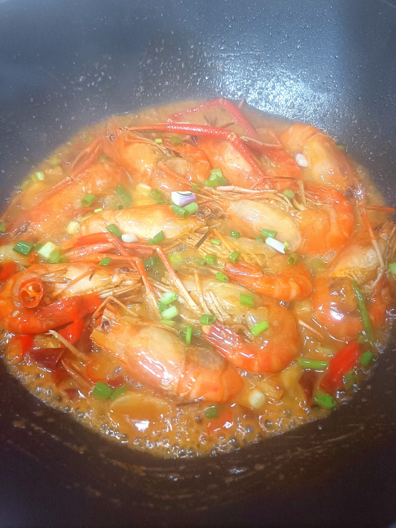 蒜香油焖大虾的做法 步骤9