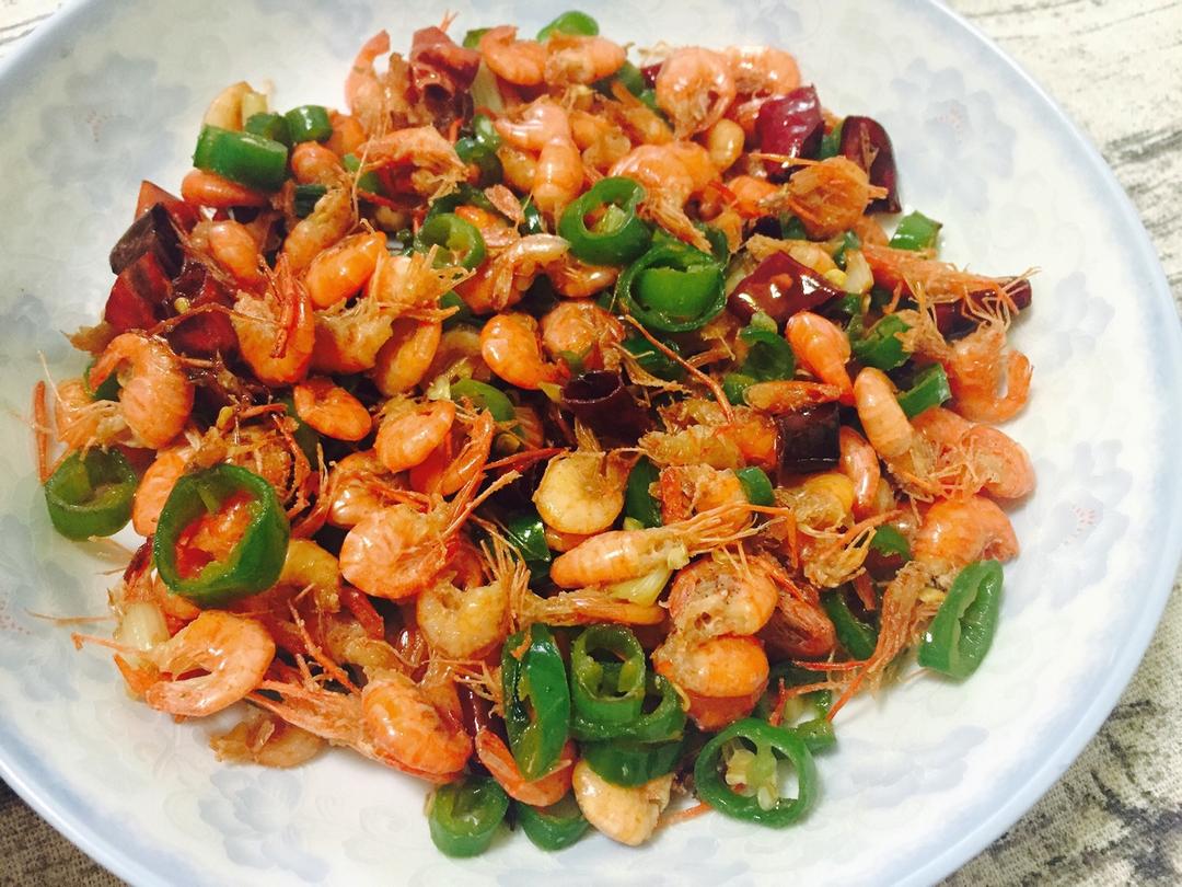 家常徽菜：青椒炒小河虾