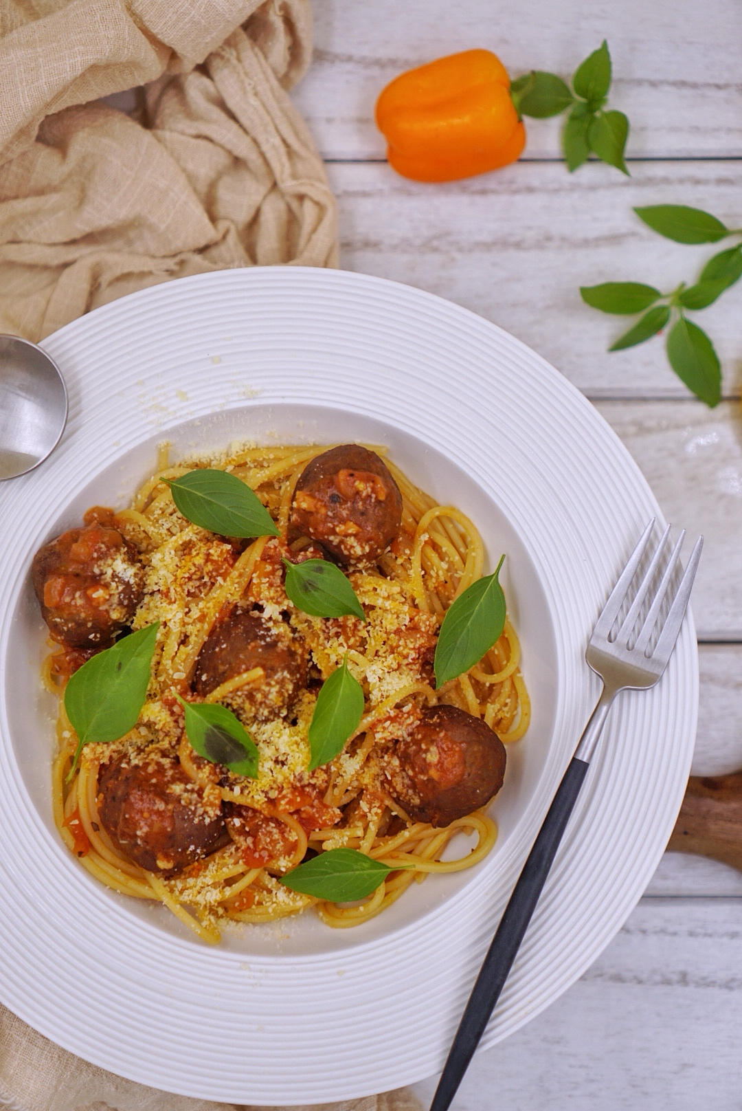 经典意大利面～～红酱牛肉丸意面（pasta with meatball）