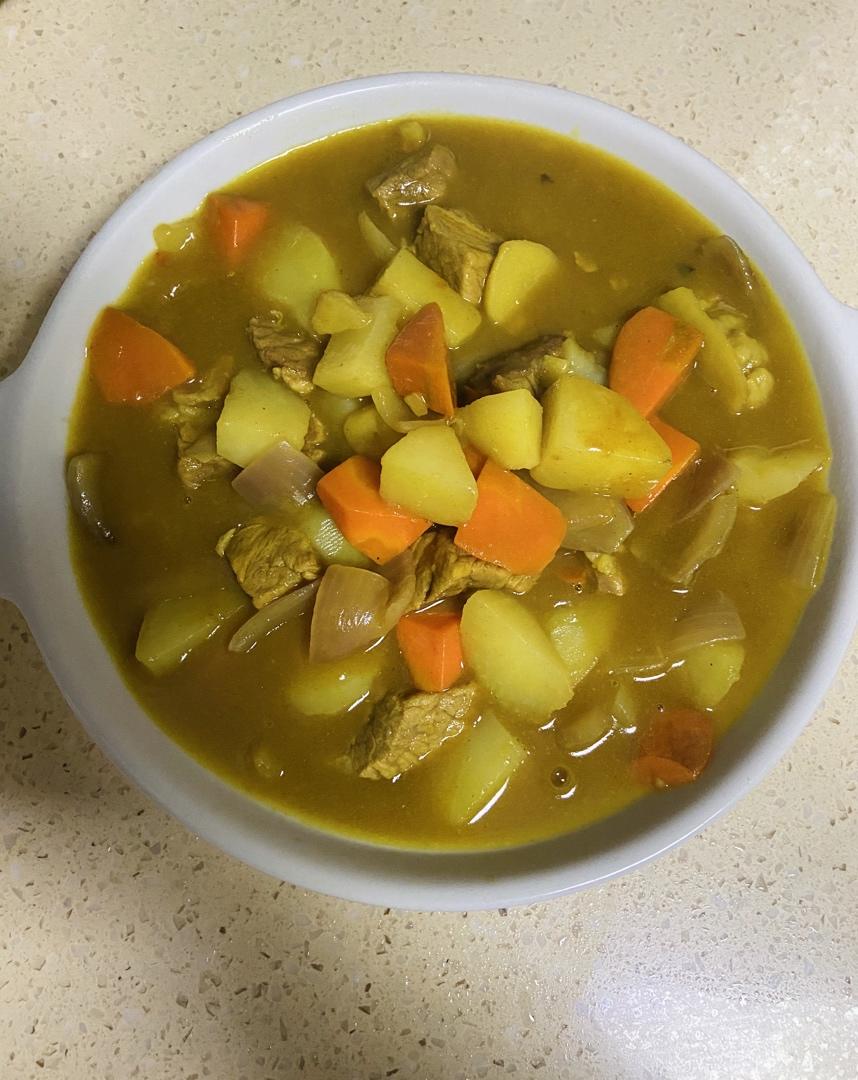 不用高压锅的咖喱牛腩哟