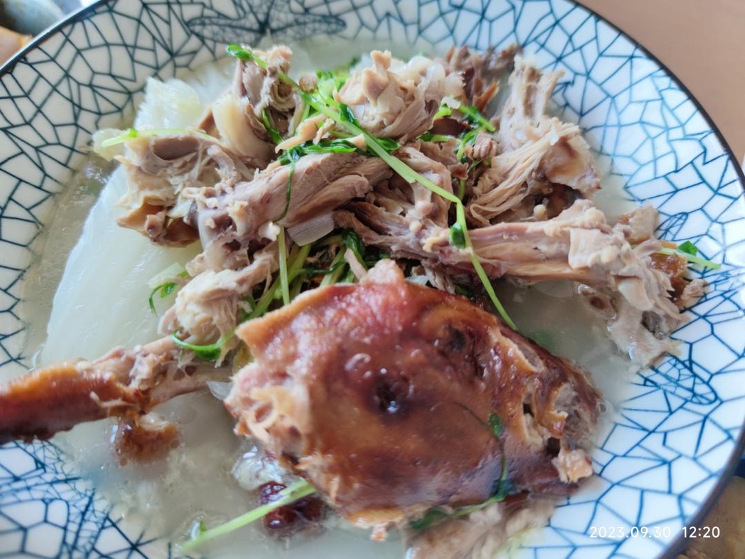 白菜粉丝鸭架汤