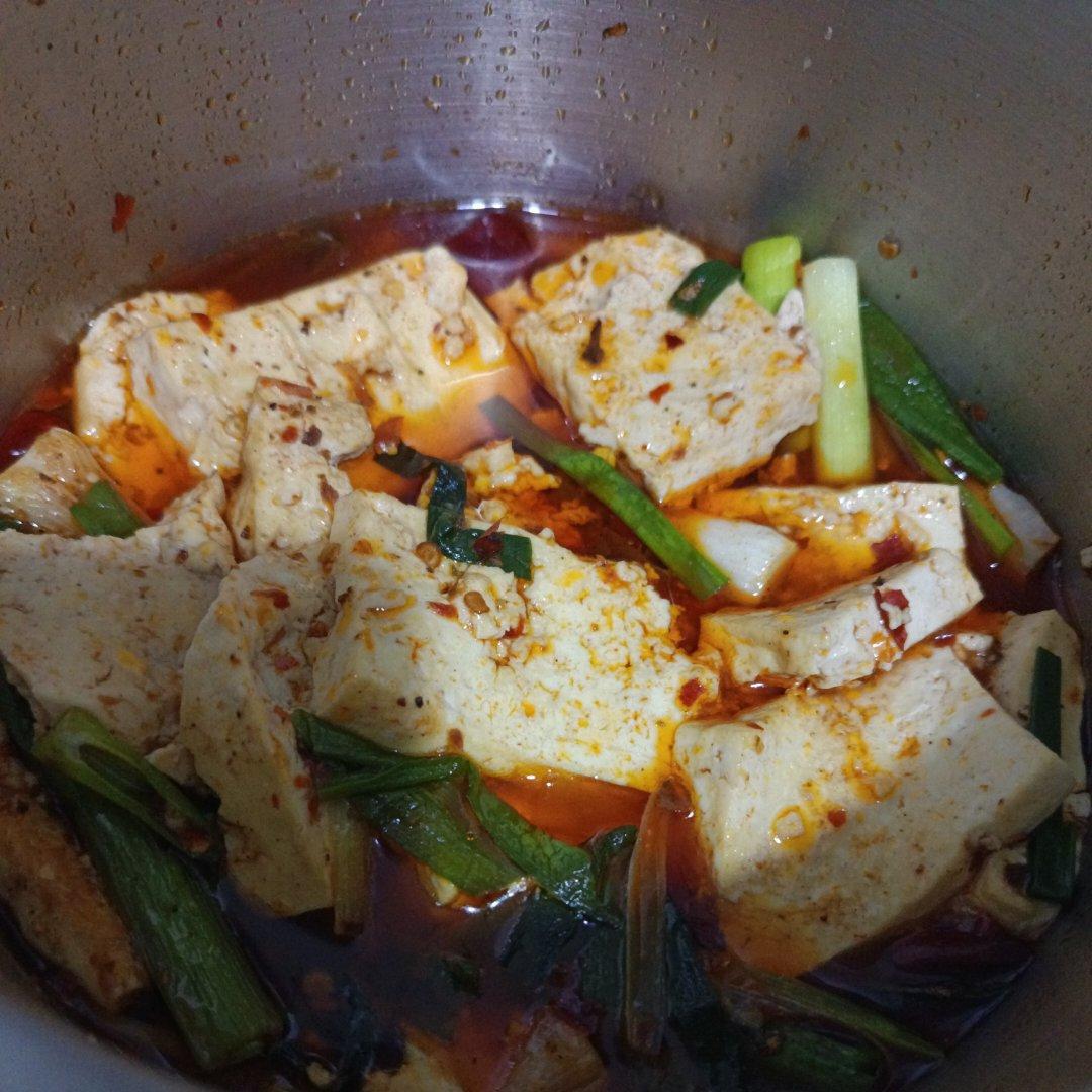 “蒜苗葱烧豆腐”下饭到离谱！配菜都好吃的不得了！