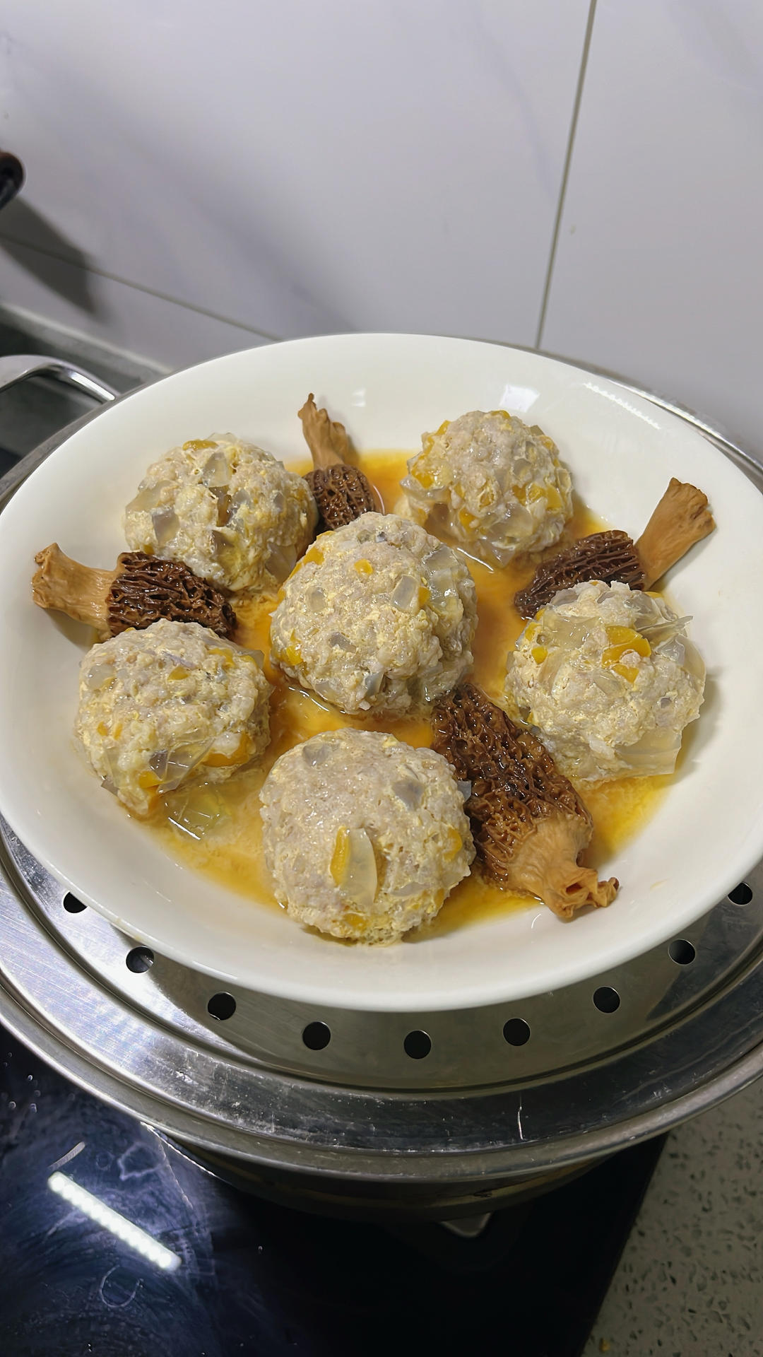 蒸皮蛋肉丸的做法