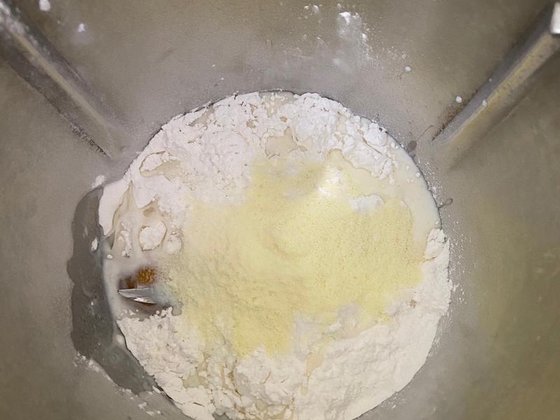 纯奶手撕吐司的做法 步骤1