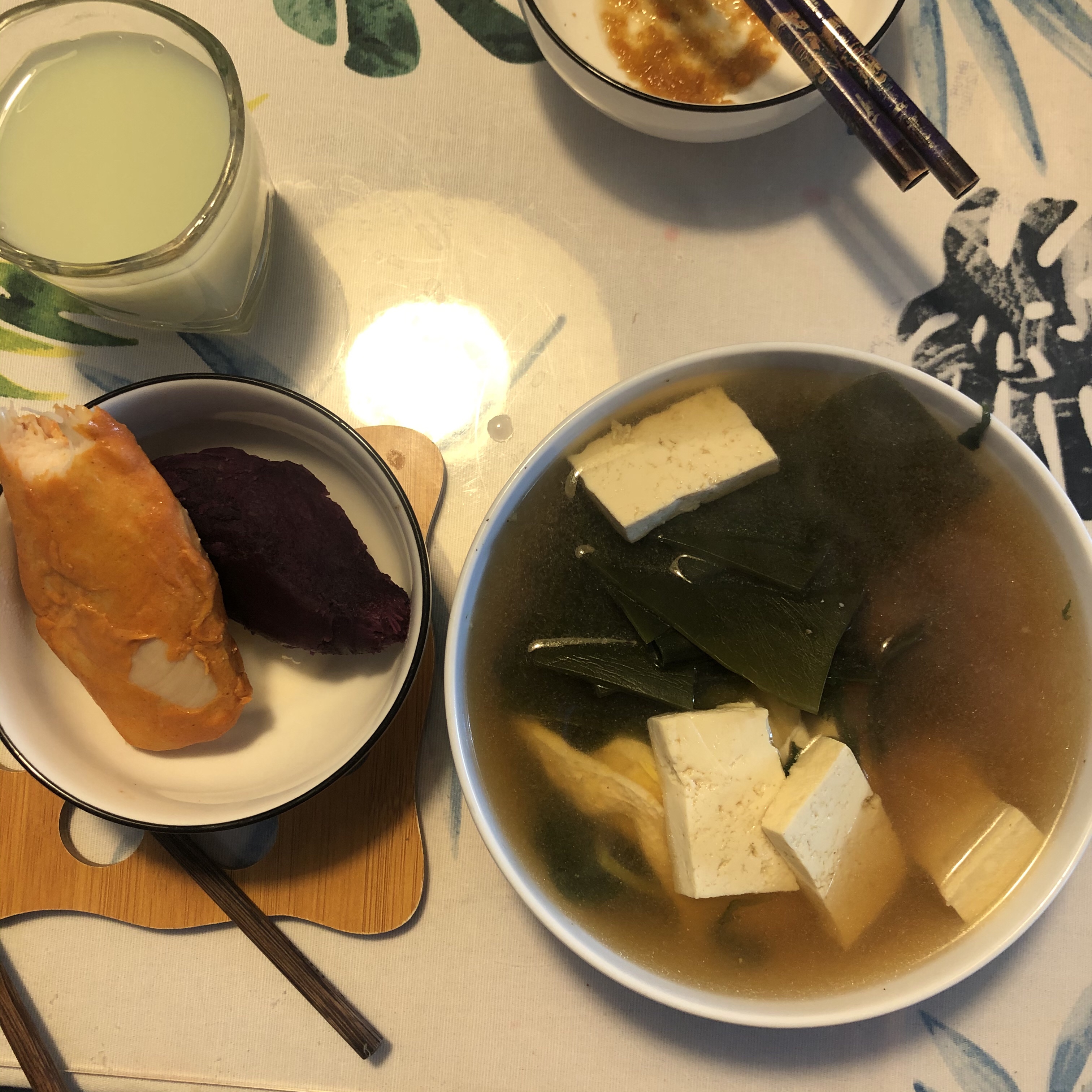 减肥的我在吃什么（1）海带豆腐汤，鸡蛋萝卜豆腐汤的做法 步骤4