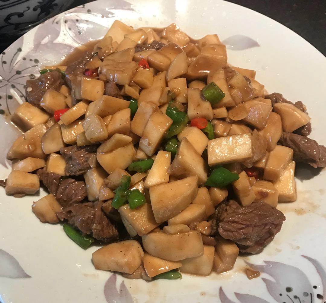 家常菜~杏鲍菇烧牛肉粒