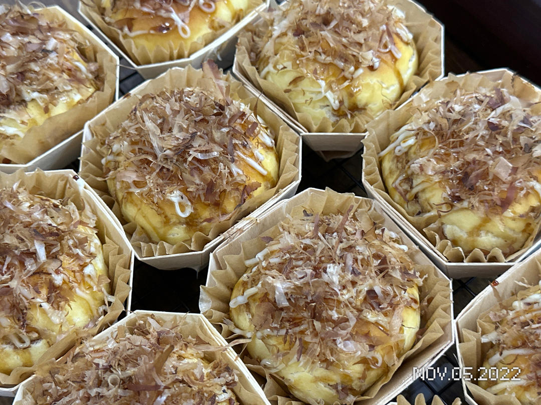 巨好吃章鱼小丸子风味面包🍡