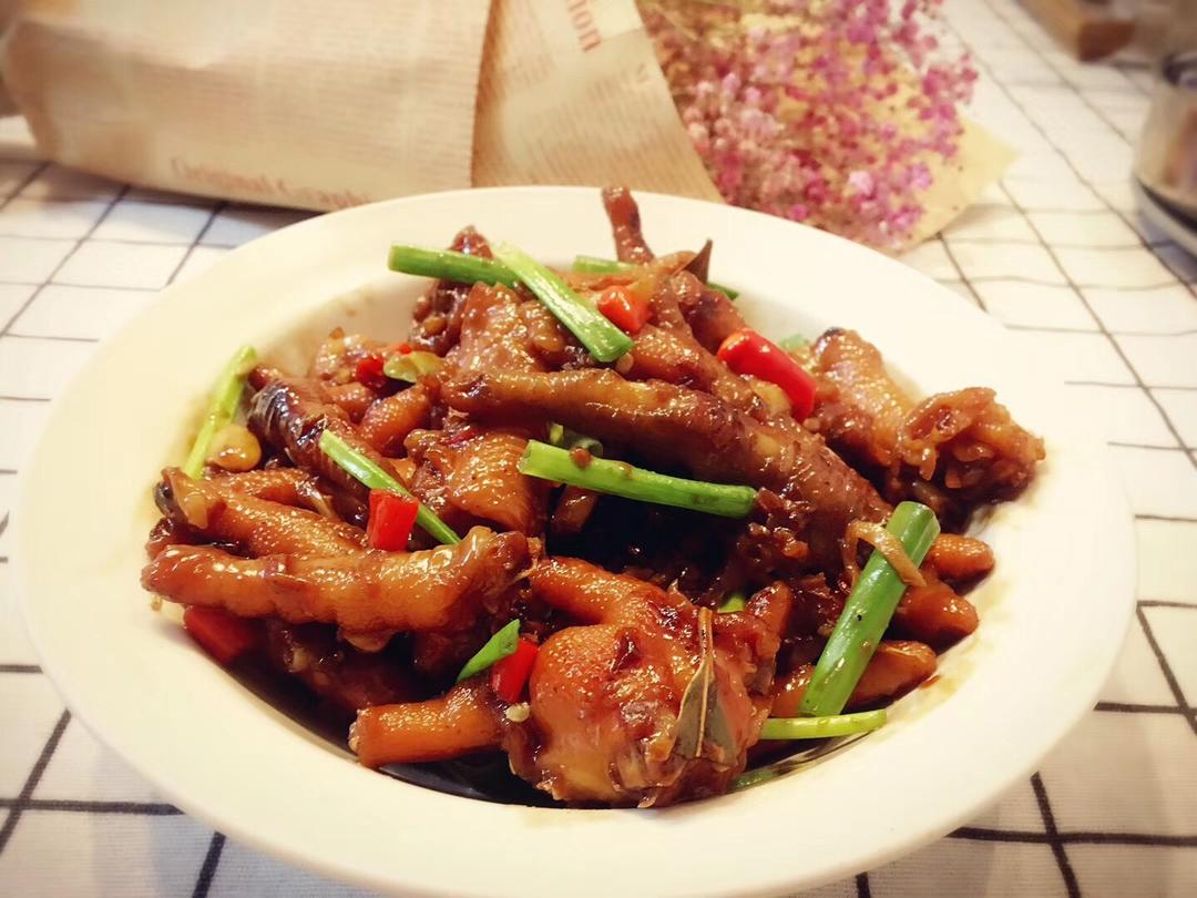 辣卤鸡爪