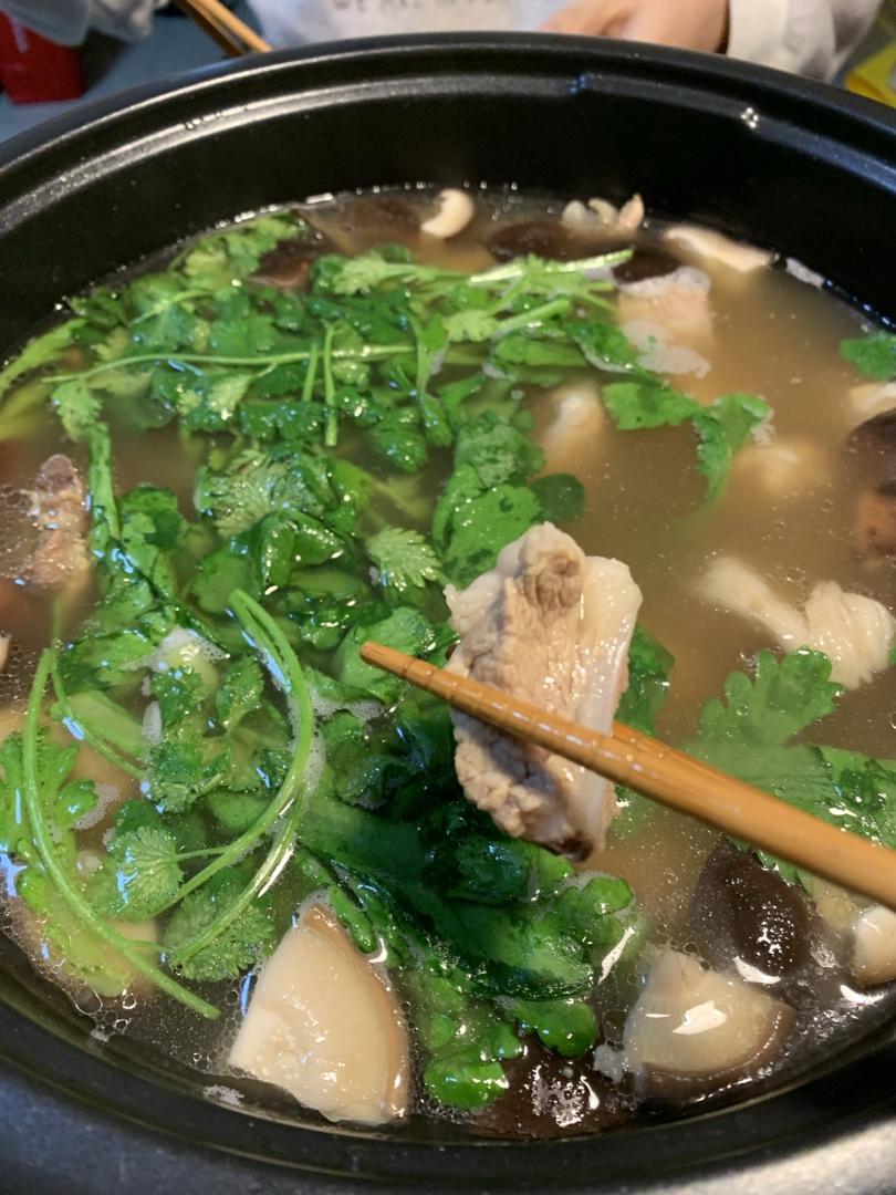 新加坡肉骨茶