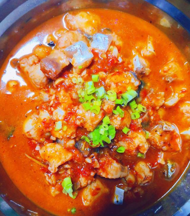番茄鱼巴沙鱼（也可以用番茄龙利鱼），番茄酱汁超浓郁，营养又下饭！