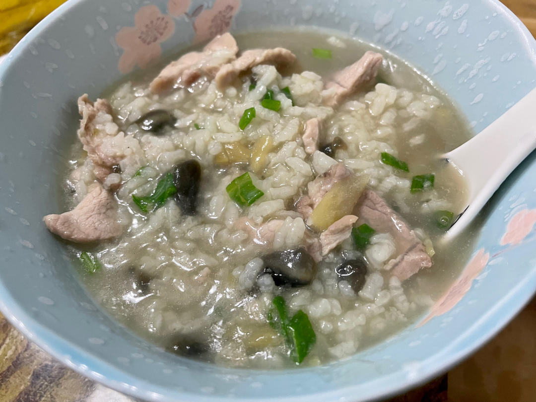 皮蛋瘦肉粥