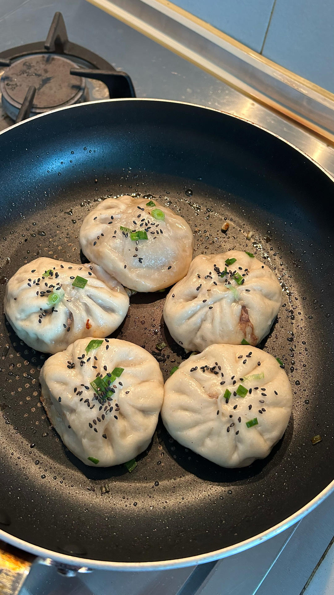 生煎包（非不粘锅冷冻包子版）