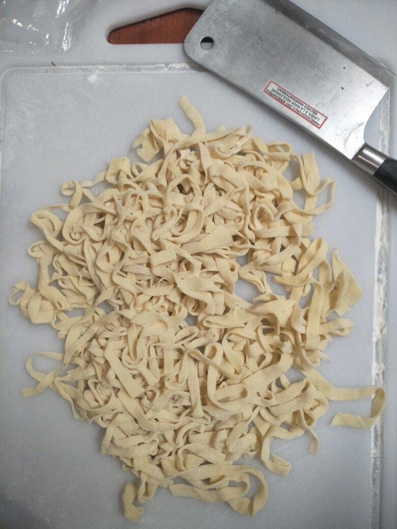 快手纯手工擀面条