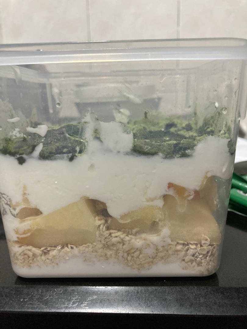 隔夜香蕉酸奶麦片