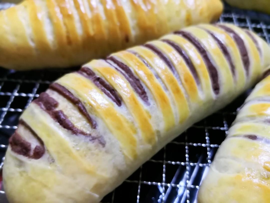 北海道红豆乳酪牛奶小面包