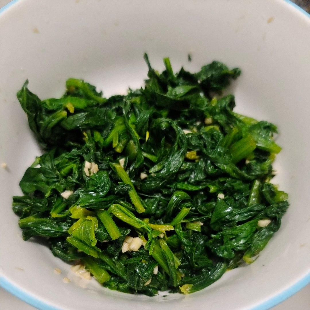 凉拌芹菜叶