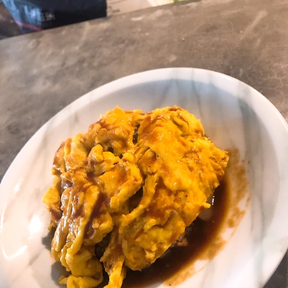大师的半熟蒲公英蛋包饭