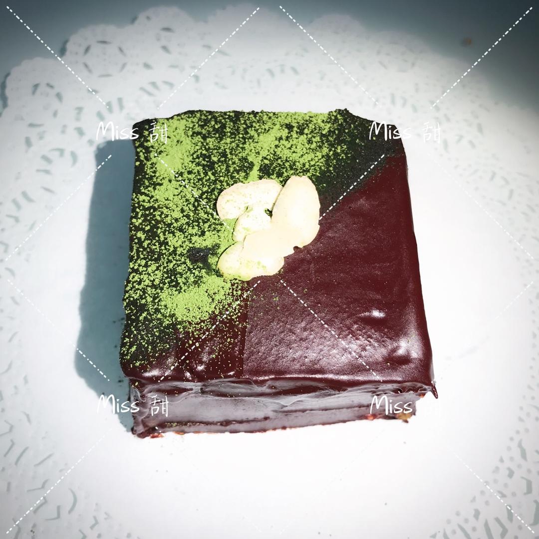 巧克力淋面抹茶千层蛋糕
