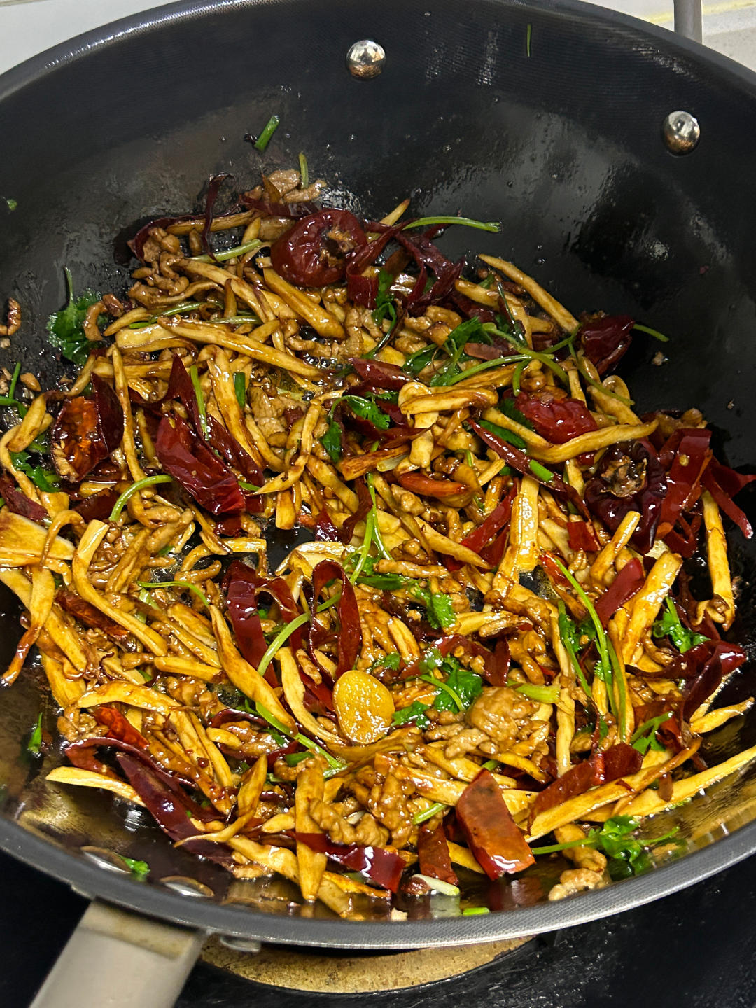 香辣有嚼劲❗️超下饭的干煸杏鲍菇