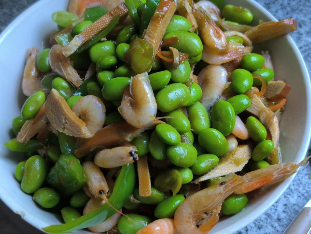 大椒毛豆米炒干子