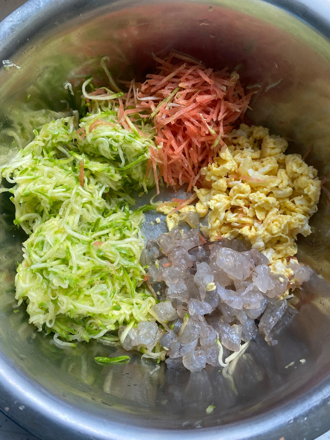 西葫芦鸡蛋虾仁水饺