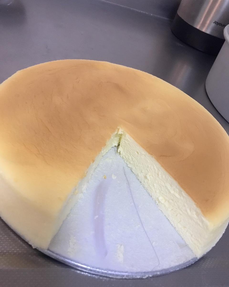 完美轻乳酪芝士蛋糕（不开裂、不回缩、不收腰、入口即融）