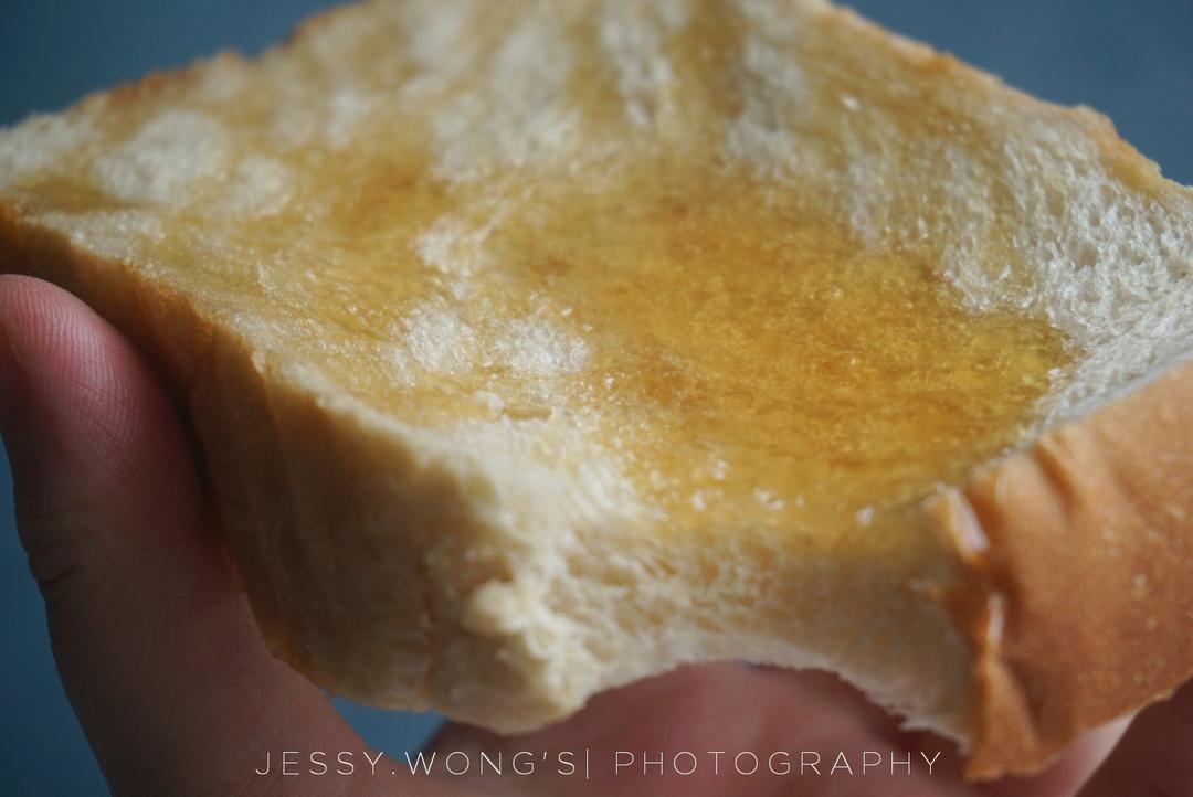 「水合法」黑豆奶米吐司