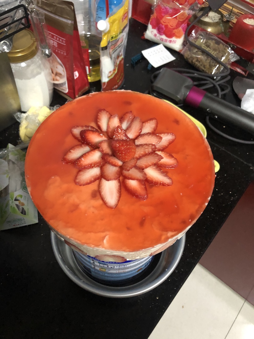 草莓慕斯蛋糕（8寸）