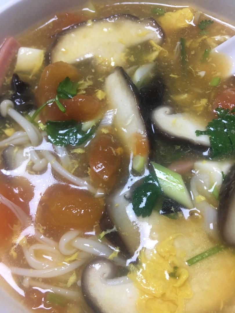 10分钟就能搞定的低脂酸辣汤❗好喝又开胃