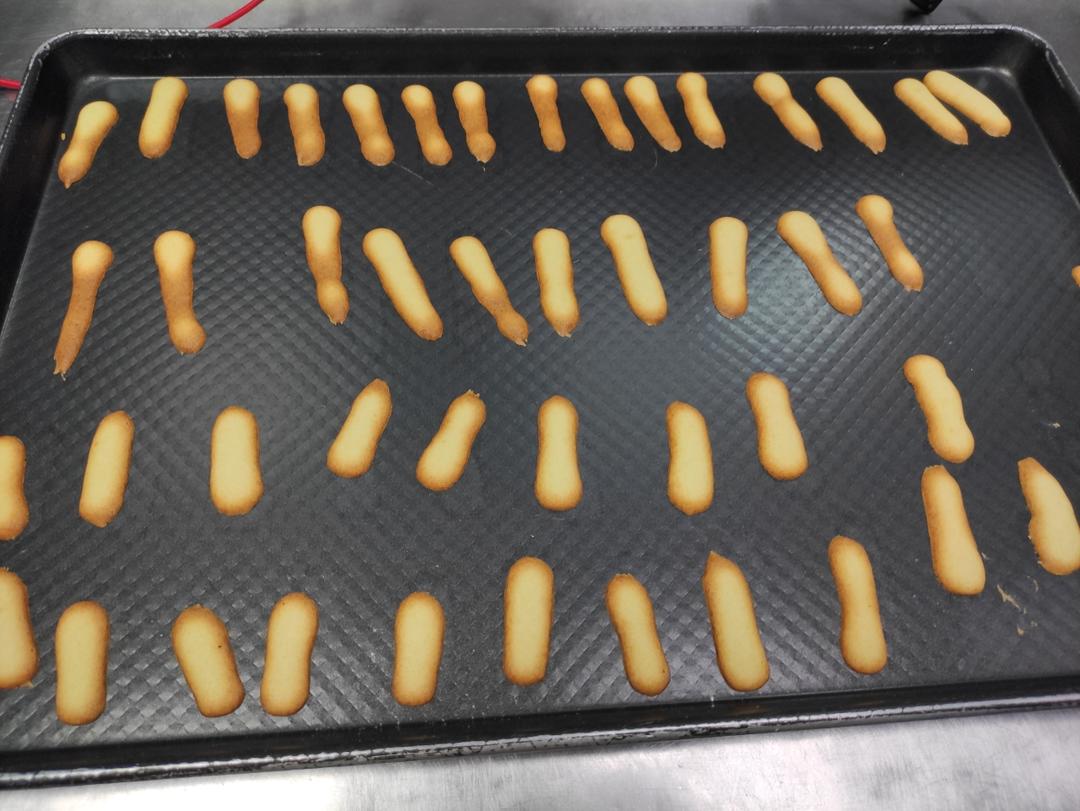 香脆法式经典猫舌头饼干|简单快手|消耗蛋白