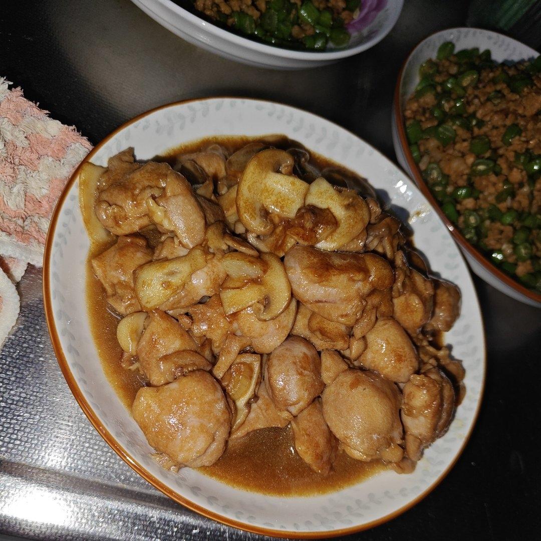 口蘑蒜香鸡腿肉
