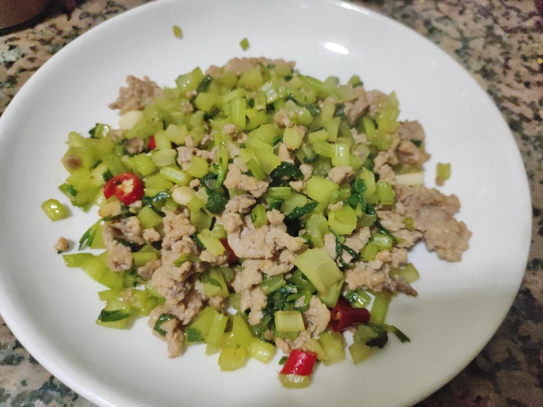 芹菜牛肉末「下饭神器」