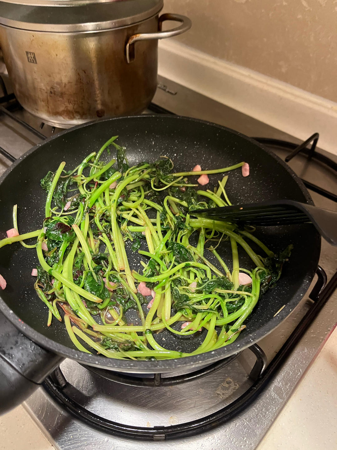 清炒红苋菜（简单菜也有窍门，一看就明白）