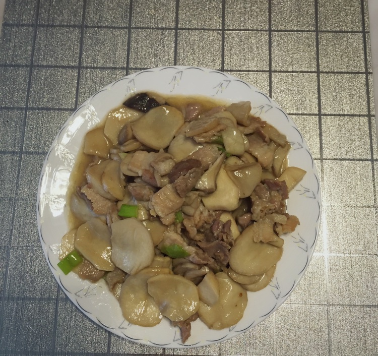 杏鲍菇炒肉片