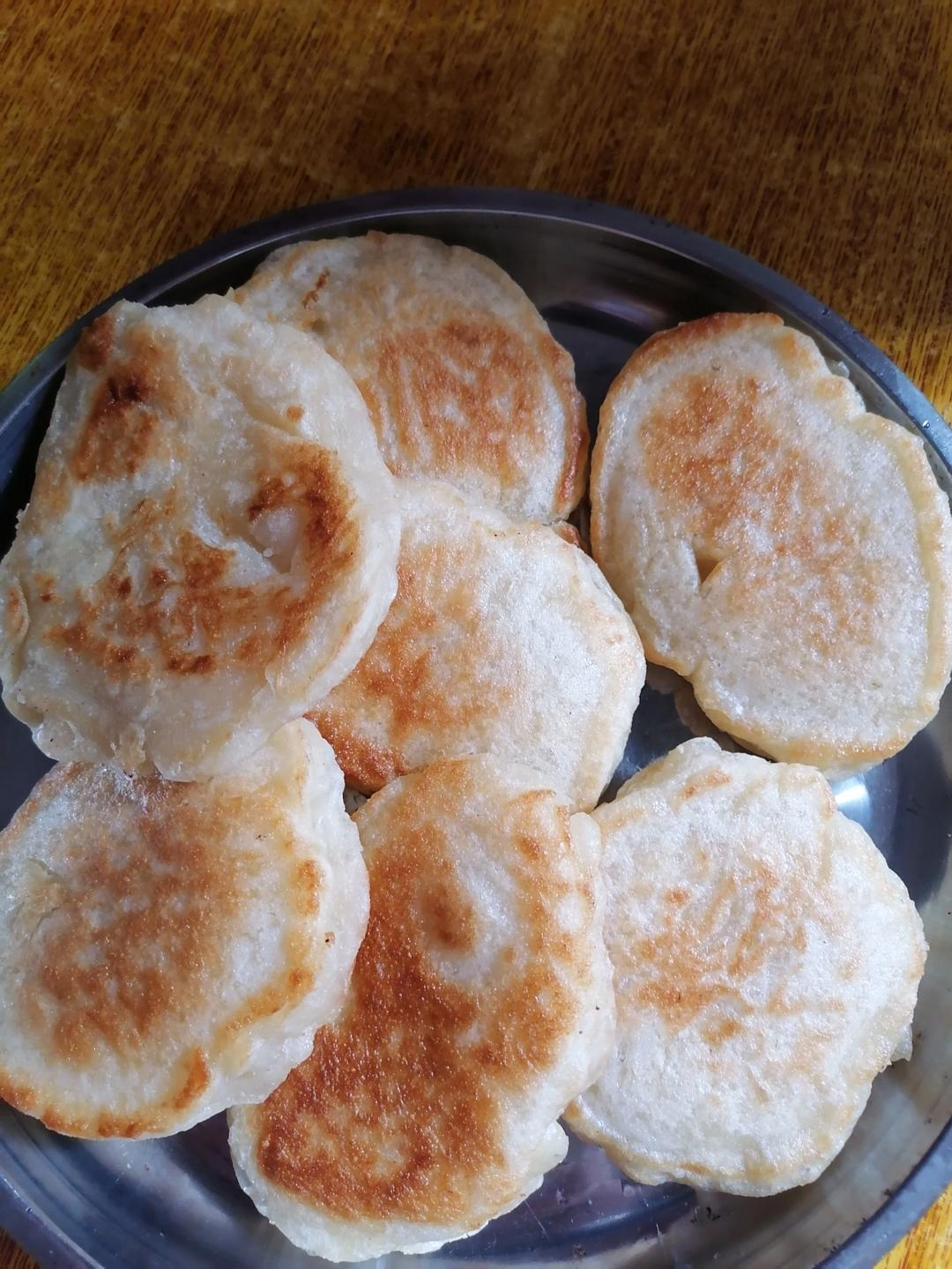 懒人版葱香发面饼 要多软有多软 零失败的方子 附细节视频详解