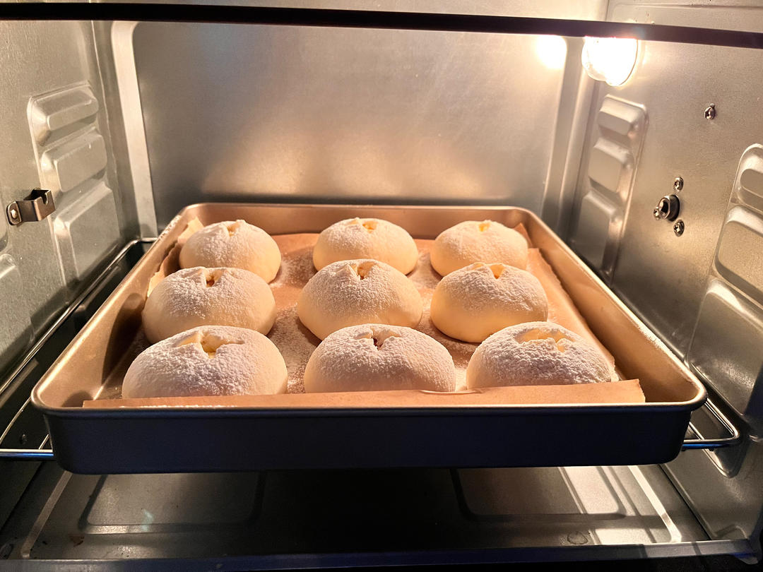 超拉丝❗️🔥能爆浆的熔岩培根软欧包❗️