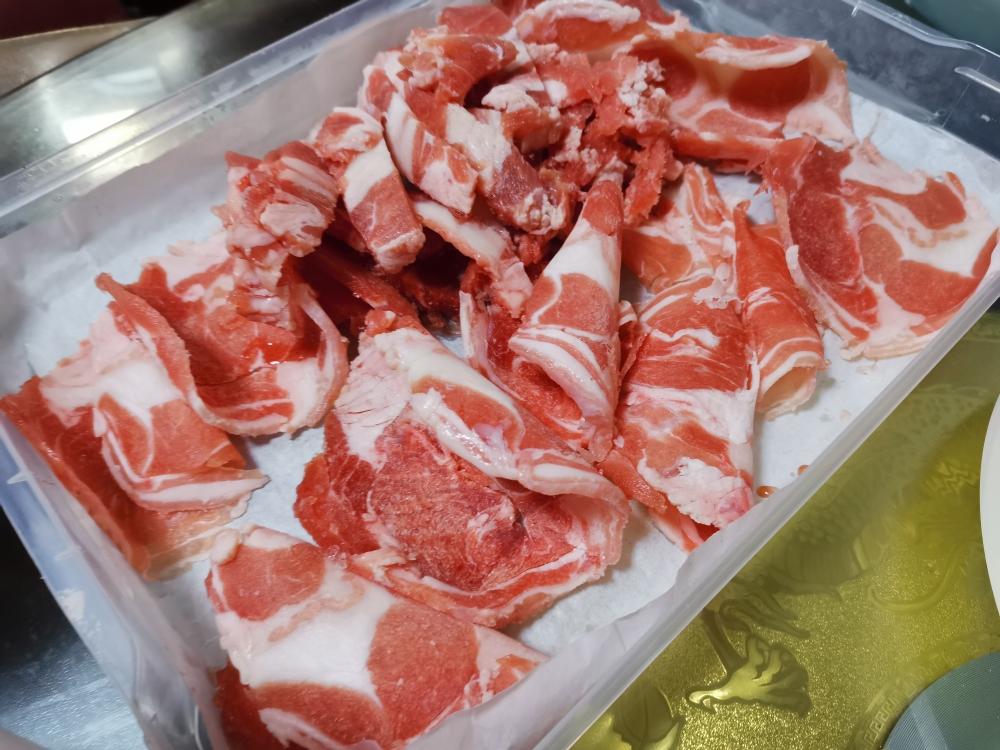 涮羊肉（家庭自制羊肉卷）