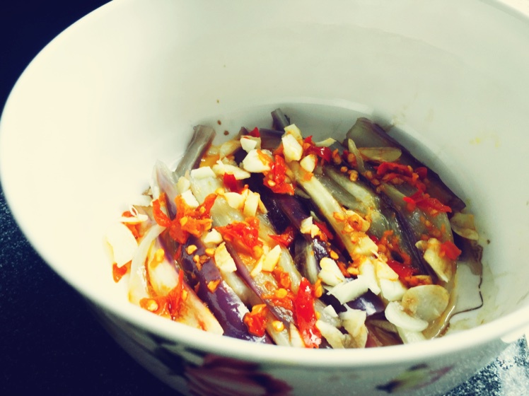 蒸茄子