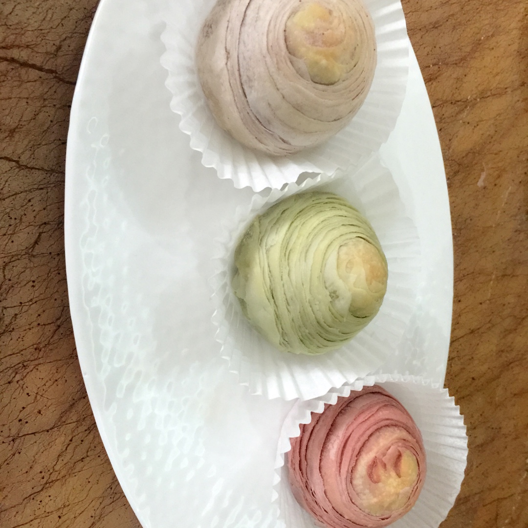 蛋黄酥~紫薯、抹茶、原味~花好月圆，中秋快乐~内附一次做六色蛋黄酥方法~