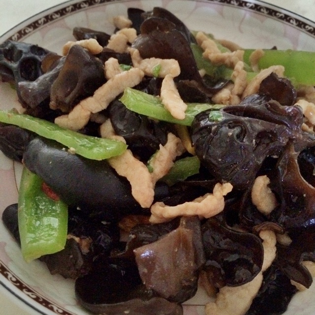 木耳炒肉