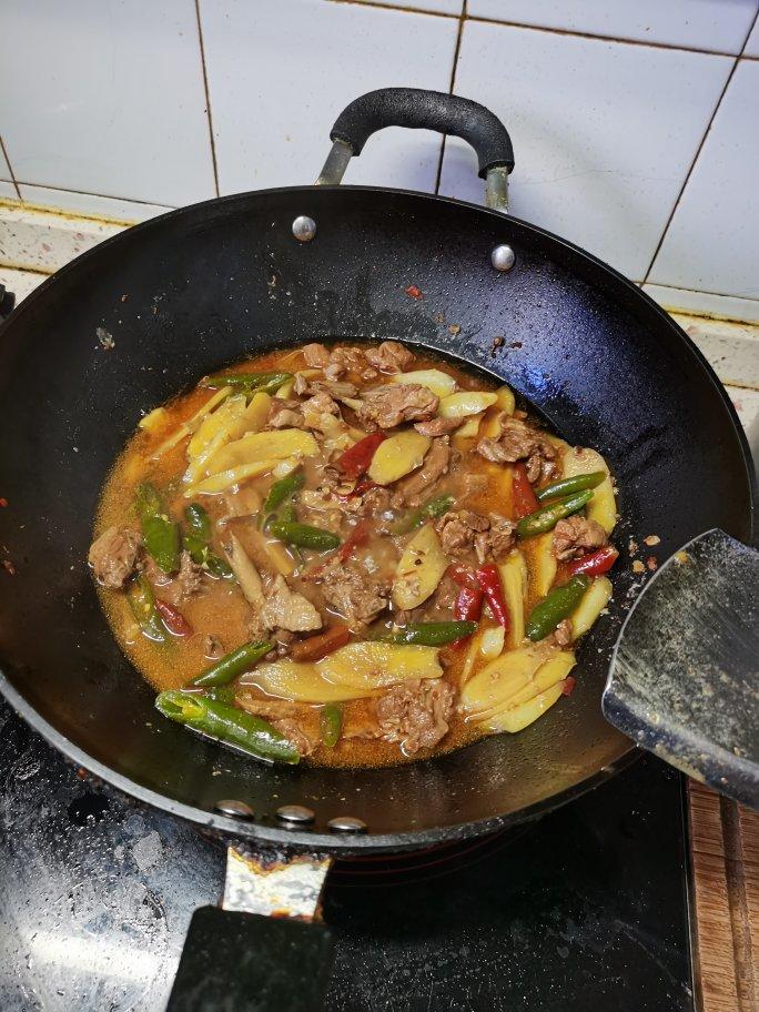 川味自创姜爆鸭